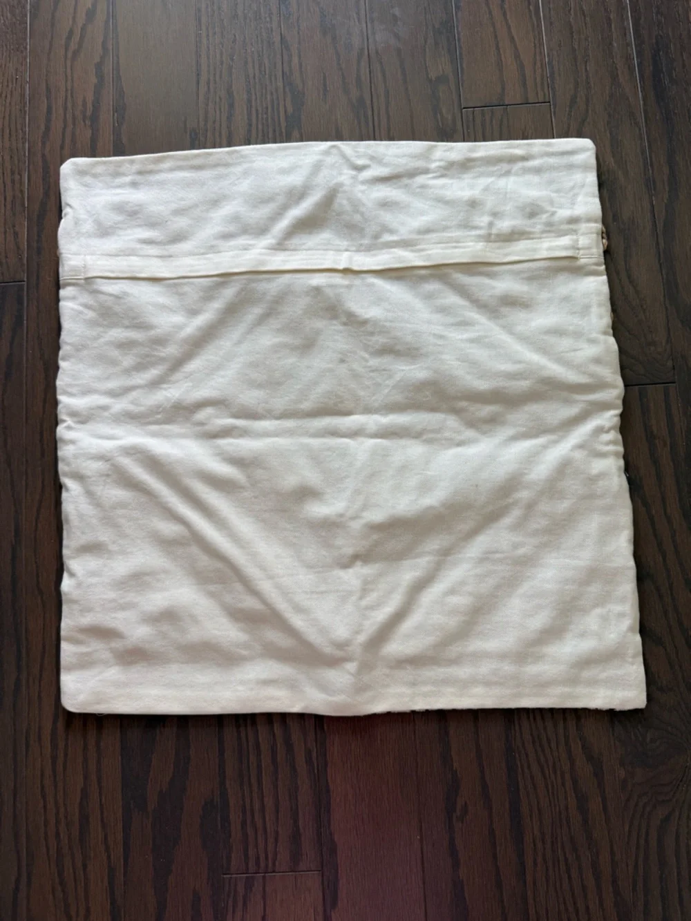 New! SURYA Kazinga Decorative Pillow 20x20